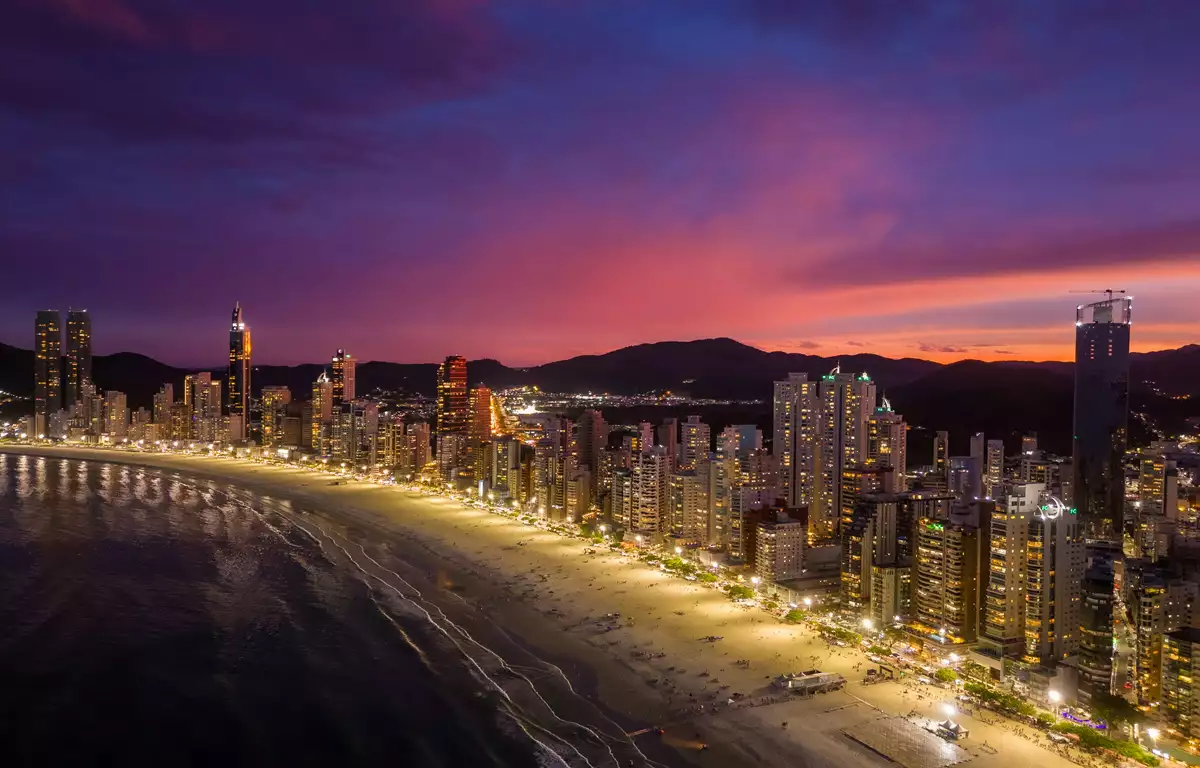 Balneário Camboriú: Um Destino Encantador no Brasil 1 Camboriu