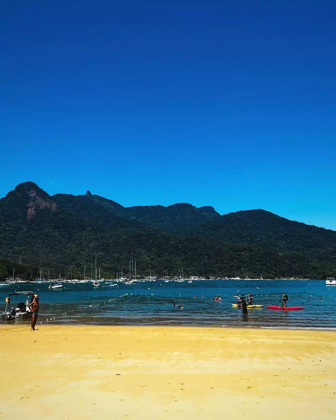 Praia da Crena