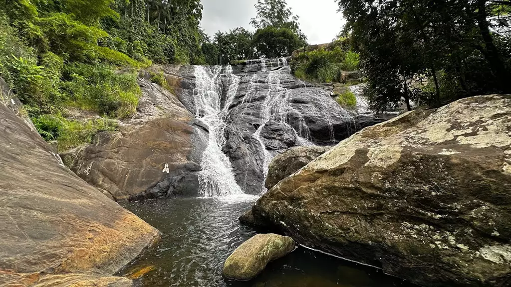Conheça a Cachoeira Baixo Mundo Novo em Rio Novo do Sul 2 Cachoeira Baixo Mundo Novo em Rio Novo do Sul