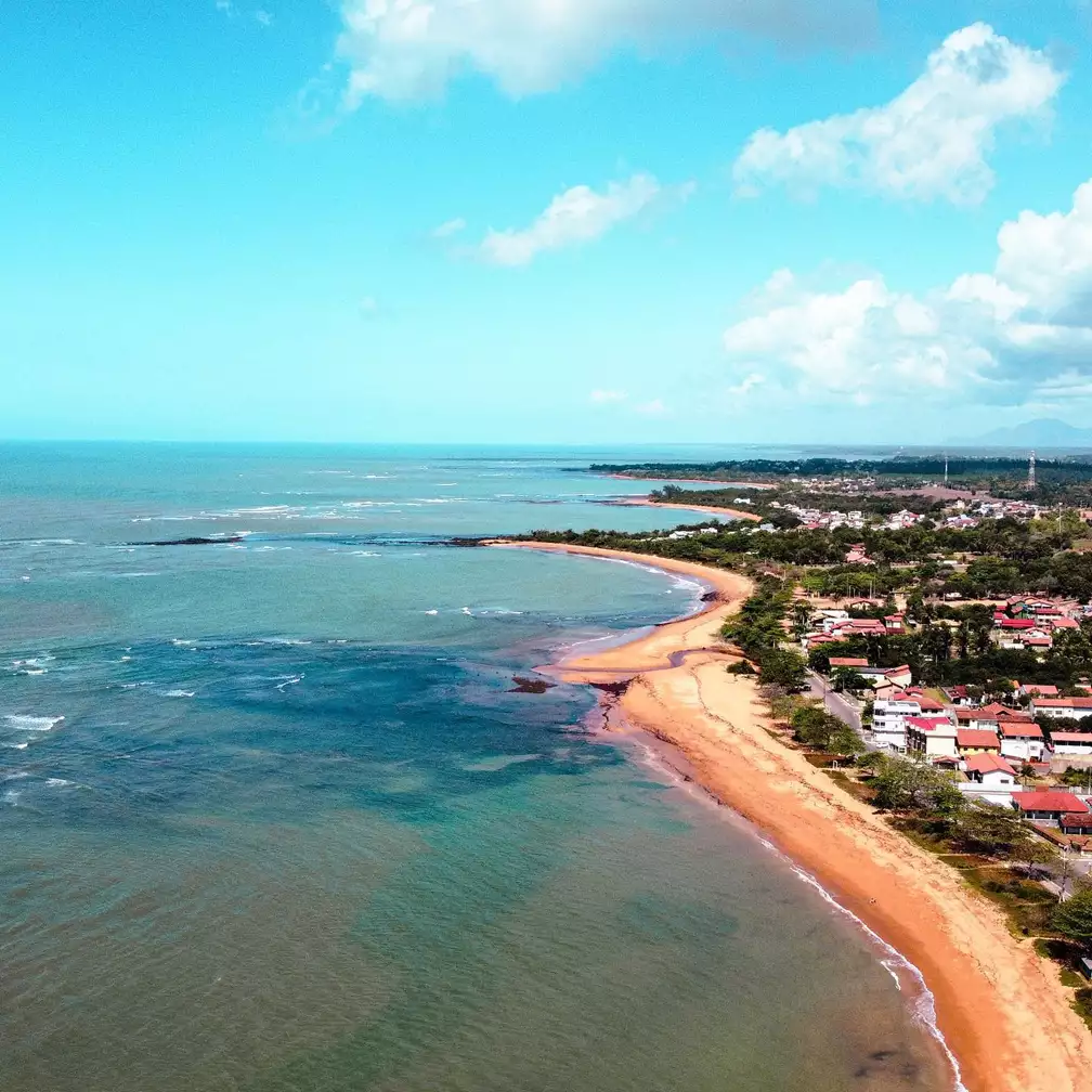 Os 11 Melhores Pontos Turísticos em Aracruz para Você conhecer 3 Praia de Barra do Sahy, Aracruz