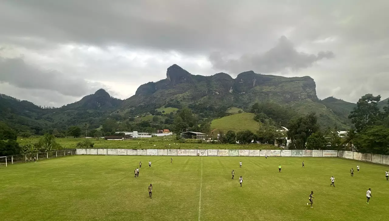 Montanha com Formato de Rosto Humano em Soturno – Cachoeiro de Itapemirim (ES)